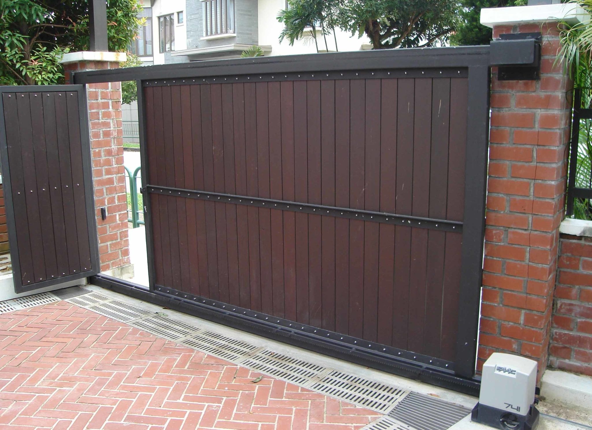 7.Sliding Gates Garage Door Near Me